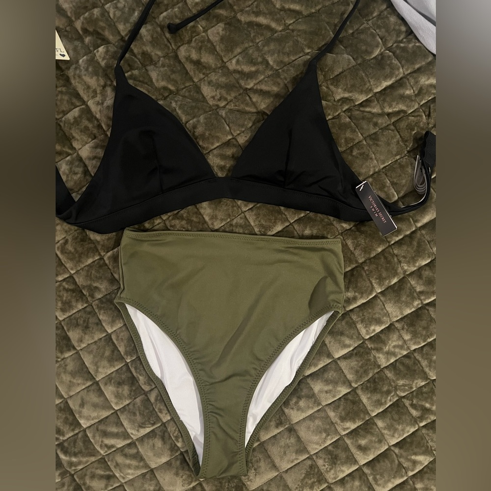 Black Triangle VS Top & High Waist cheeky Pink bottom Swimsuit